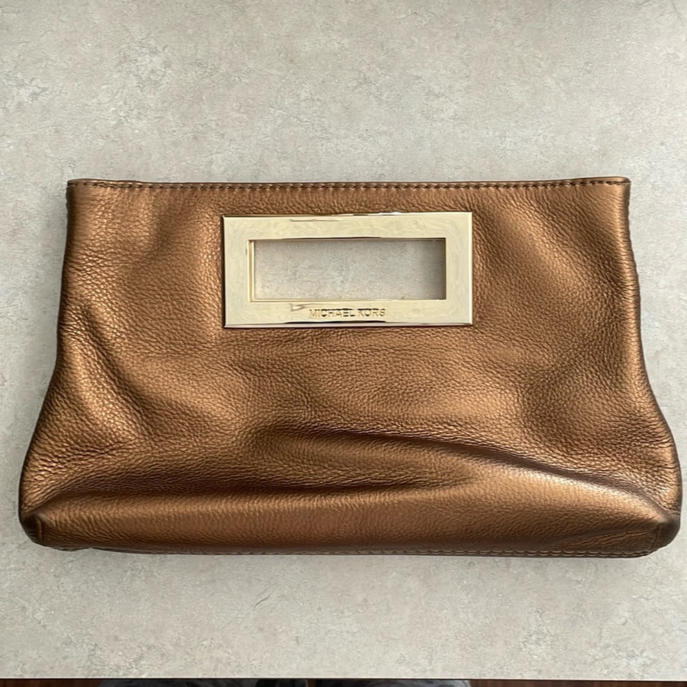 MICHAEL KORS Berkeley Copper Clutch